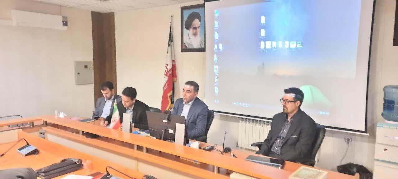 دوره آموزشی ملی مسئولین ارزیابی عملکرد ادارات کل امور عشایر استان های کشور در فارس